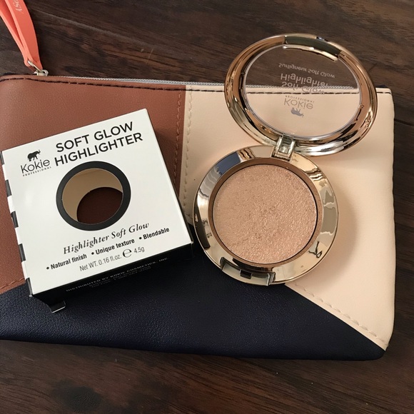 Makeup Bundle - Picture 7 of 9